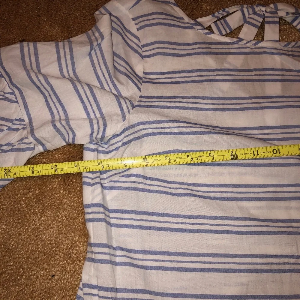 EUC J.‎ Crew Striped bell-sleeve tie-back top